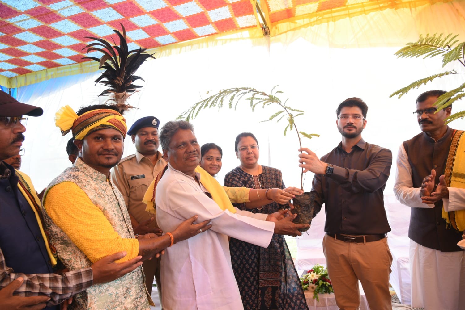 feature-top