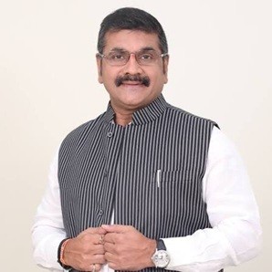 आदित्य ठाकरे के 'दाहिने हाथ' सचिन अहीर एकनाथ शिंदे गुट में शामिल
